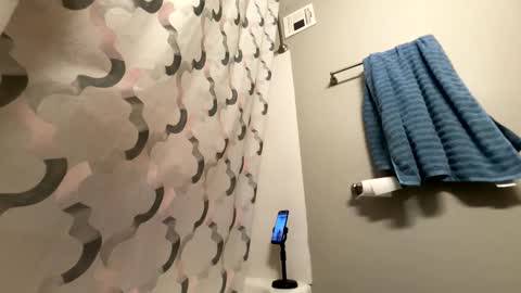 Snapshot of bluebloodednorsewitch chatting on 01/27/25, 04:11 bluebloodednorsewitch online show from 01/27/25, 04:11