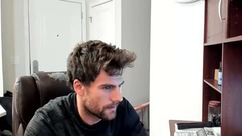 BlueCollarHunk online show from 12/21/25, 04:03