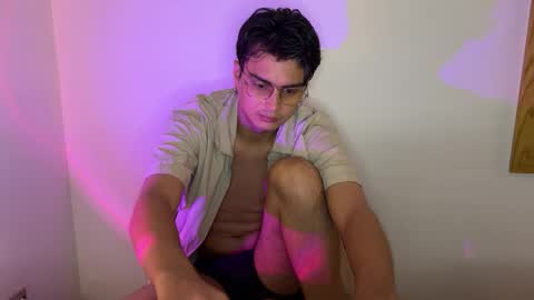 Snapshot of bluedaan chatting on 05/26/26, 04:14 Daan online show from 05/26/26, 04:14