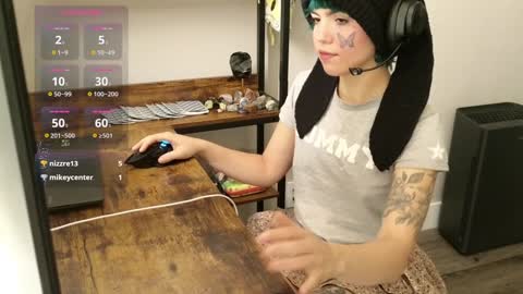 Snapshot of bluedweeb chatting on 12/08/24, 09:30 Blue online show from 12/08/24, 09:30