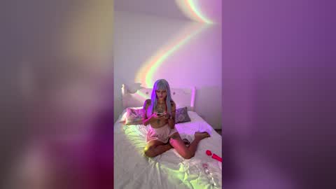 Snapshot of bluee_v chatting on 05/09/26, 01:55 Im Abril .. Nice to meet you thumb up me please its important INDEPENDENT MODEL online show from 05/09/26, 01:55