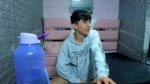 blueestar03 online show from 12/20/24, 01:58