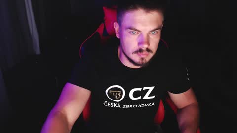 blueeyeboy0 online show from 12/03/24, 07:33