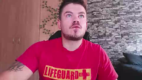 blueeyeboy0 online show from 09/10/25, 06:46