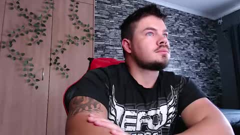 blueeyeboy0 online show from 11/25/25, 12:05