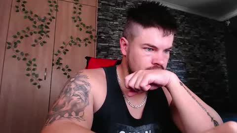 blueeyeboy0 online show from 12/03/25, 08:12