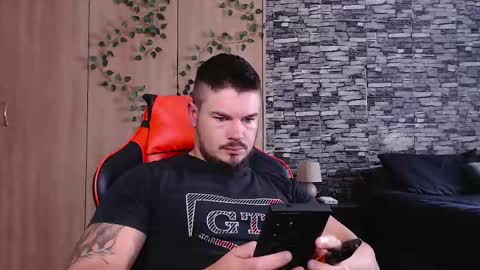 blueeyeboy0 online show from 04/30/26, 12:00