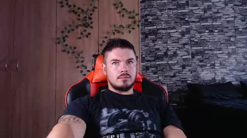 blueeyeboy0 online show from 05/04/26, 08:32