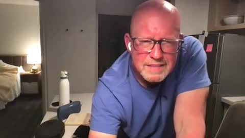 blueeyecowbow online show from 03/11/26, 04:18