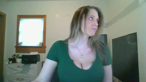BlueEyedDDVixen online show from 02/02/26, 02:16