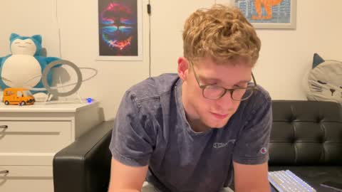 blueeyedtallguy online show from 12/18/24, 02:42