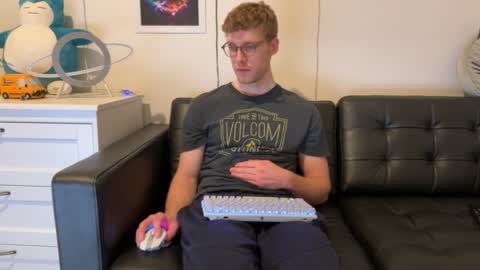 blueeyedtallguy online show from 01/10/25, 04:22