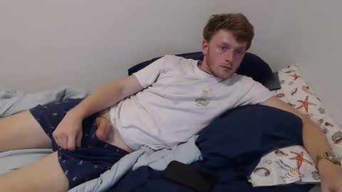 blue eyed twink online show from 02/12/26, 01:33