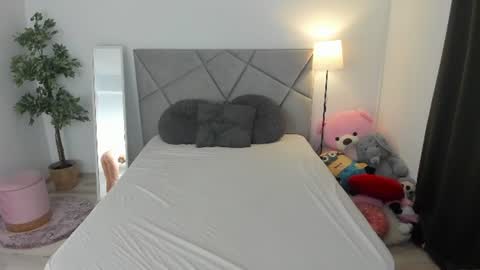 blueeyeslexxxy online show from 07/04/26, 07:58
