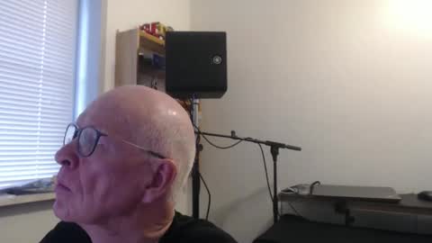 blueeyesn8 online show from 10/29/25, 08:27