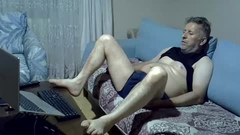 Snapshot of bluehot59 chatting on 07/20/26, 08:11 blue online show from 07/20/26, 08:11