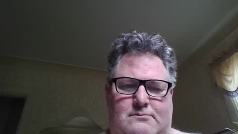 Snapshot of bluemoose70 chatting on 06/11/26, 03:43 bluemoose70 online show from 06/11/26, 03:43