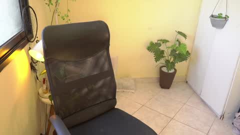 FLORAA online show from 01/10/25, 02:45