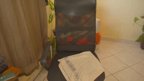 FLORAA online show from 09/12/25, 01:11