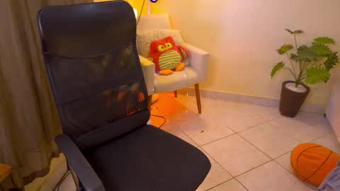 FLORAA online show from 11/25/25, 03:34