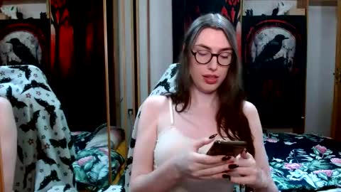 Bluerose online show from 11/08/25, 09:57