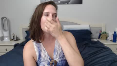 Snapshot of bluexstacey chatting on 03/08/26, 10:30 Stacey online show from 03/08/26, 10:30