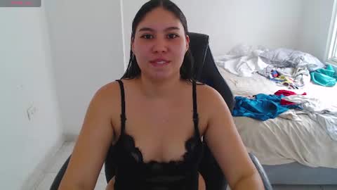 Snapshot of blumbum chatting on 06/11/26, 09:13 Hey guysI am BrendaWelcome my room online show from 06/11/26, 09:13