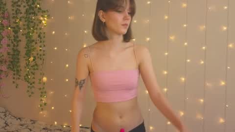 Snapshot of blush_and_breathe chatting on 05/16/26, 06:43 blush_and_breathe online show from 05/16/26, 06:43