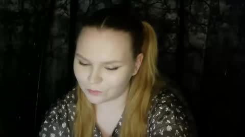 blushing_star online show from 10/22/25, 06:18