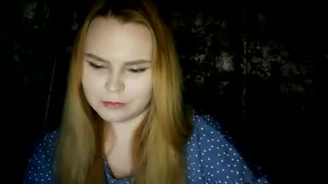 blushing_star online show from 11/18/25, 05:06