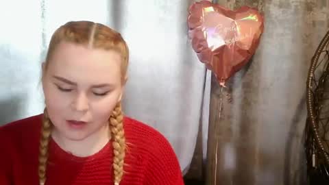 blushing_star online show from 05/19/26, 01:50