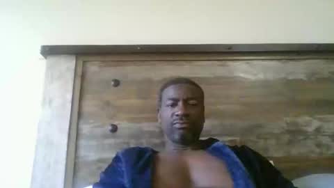 bluuthunder1914 online show from 11/18/25, 04:44