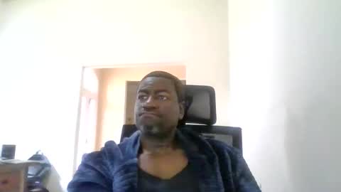 Snapshot of bluuthunder1914 chatting on 04/27/26, 02:37 bluuthunder1914 online show from 04/27/26, 02:37