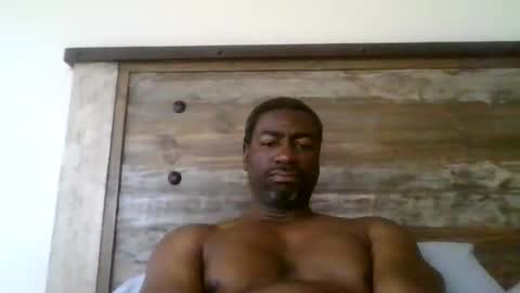 Snapshot of bluuthunder1914 chatting on 04/30/26, 03:51 bluuthunder1914 online show from 04/30/26, 03:51
