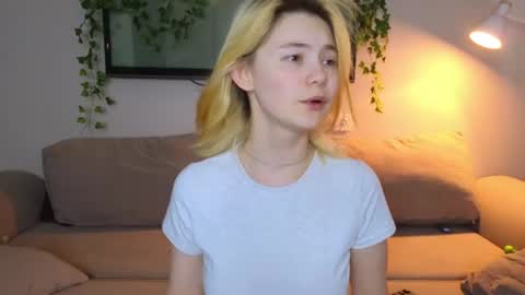 Snapshot of blvckmilk chatting on 07/14/26, 12:13 Alice and David online show from 07/14/26, 12:13