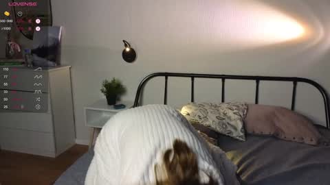 Erica online show from 01/21/25, 11:02