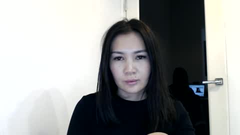 Liya online show from 10/15/25, 05:35