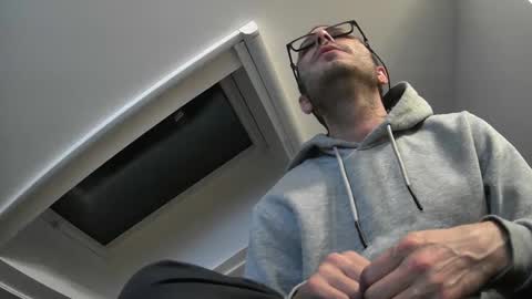 Snapshot of bo22222222 chatting on 03/11/25, 10:09 bo22222222 online show from 03/11/25, 10:09