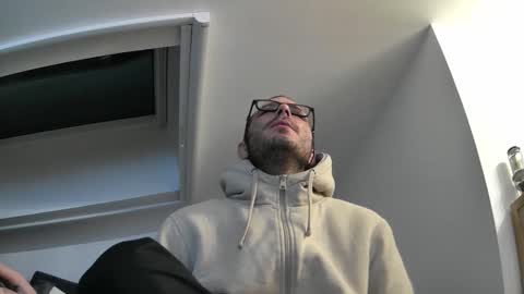 bo22222222 online show from 12/21/25, 08:38