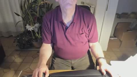 SlaveRobert online show from 01/17/25, 04:47