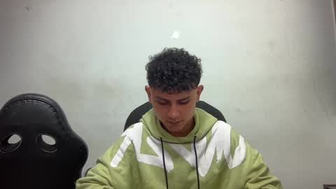 Bob  INDEPENDENT MODEL online show from 12/25/24, 12:27