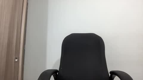 Bob  INDEPENDENT MODEL online show from 02/25/25, 01:09