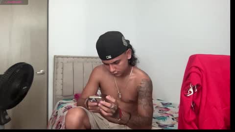 Bob  INDEPENDENT MODEL online show from 10/28/25, 04:53