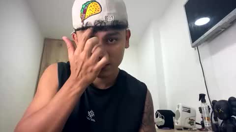 Bob  INDEPENDENT MODEL online show from 03/31/26, 02:35