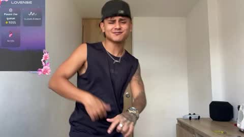 Bob  INDEPENDENT MODEL online show from 04/11/26, 06:01