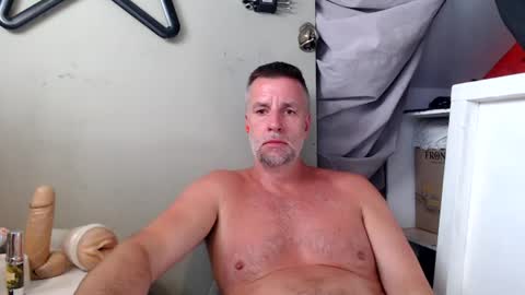Snapshot of bobberman78 chatting on 07/11/26, 01:58 Dan online show from 07/11/26, 01:58