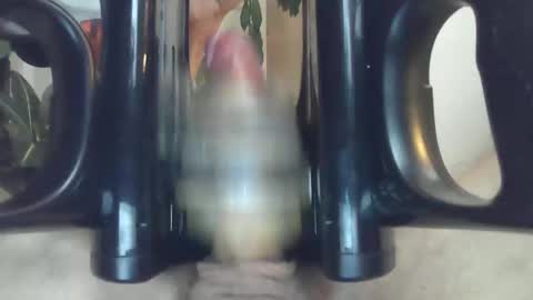 Bobby123 online show from 10/31/25, 04:52