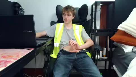 bobby72738 online show from 10/15/25, 03:50