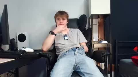 bobby72738 online show from 12/16/25, 04:06