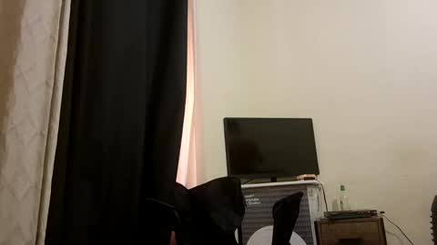 Snapshot of bobby_00x00 chatting on 02/26/26, 06:34 bobby_00x00 online show from 02/26/26, 06:34